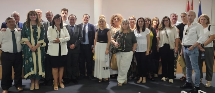 Casi 800 letrados profundizan en la violencia vicaria ejercida a través de las mascotas