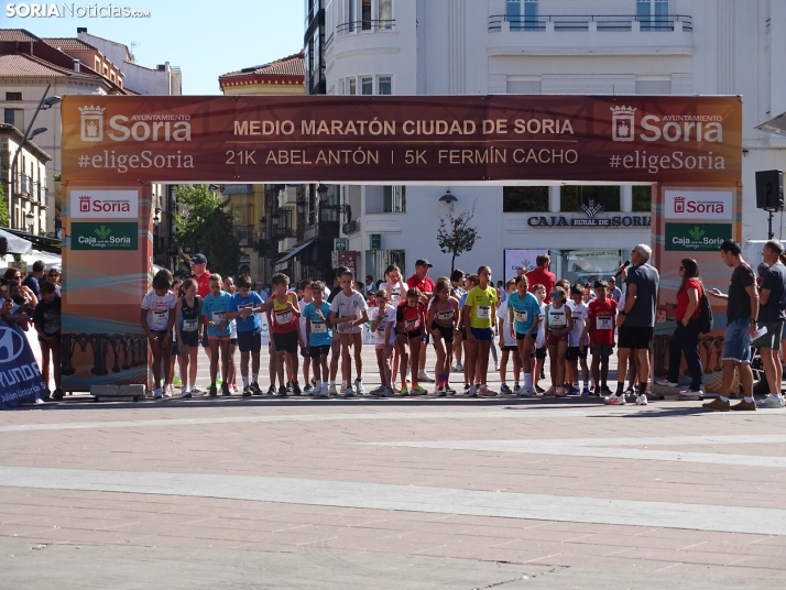 Una imagen del mediodía de este sábado en el centro de Soria. /PC