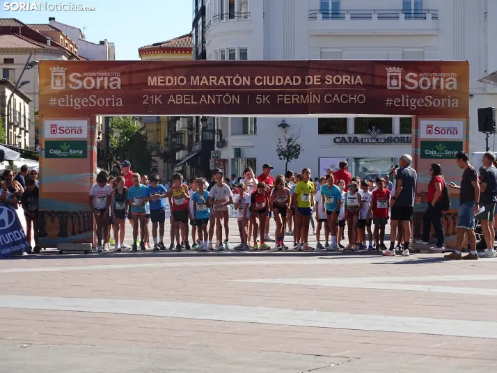 Una imagen del mediodía de este sábado en el centro de Soria. /PC