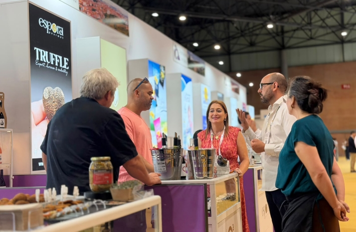 El Torrezno de Soria abandera la promoción gastronómica de la provincia en Sevilla