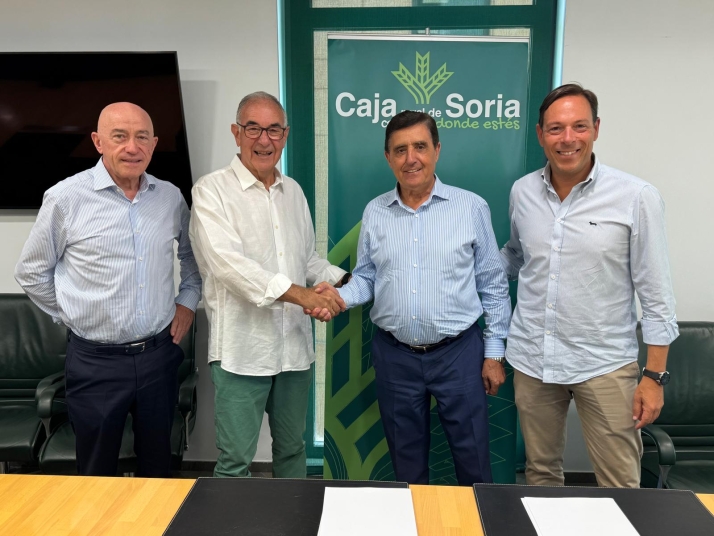 El convenio de Caja Rural y el Calasanz impulsará a 370 jóvenes deportistas