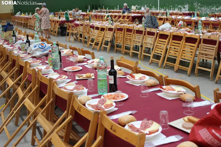 En im&aacute;genes: Fuentetoba sigue de fiestas con su tradicional verm&uacute; y caldereta