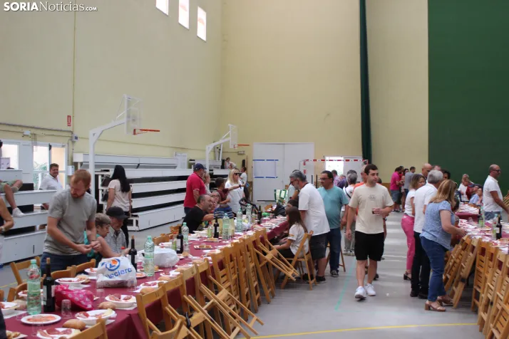 En im&aacute;genes: Fuentetoba sigue de fiestas con su tradicional verm&uacute; y caldereta