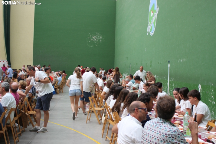 En im&aacute;genes: Fuentetoba sigue de fiestas con su tradicional verm&uacute; y caldereta