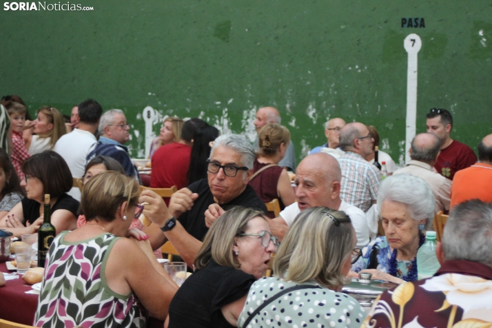 En im&aacute;genes: Fuentetoba sigue de fiestas con su tradicional verm&uacute; y caldereta