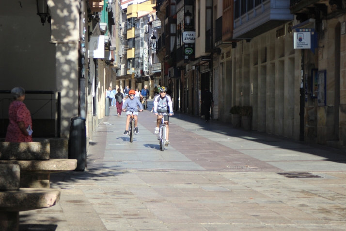 Las bicicletas invaden el centro de Soria