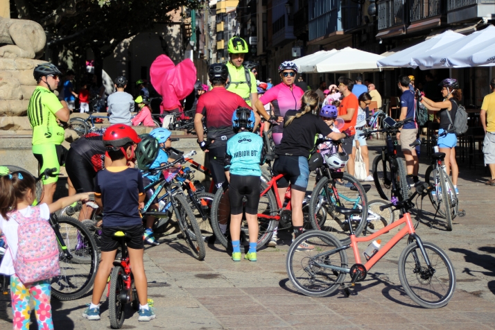 Las bicicletas invaden el centro de Soria