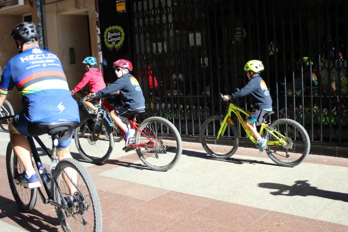 Las bicicletas invaden el centro de Soria