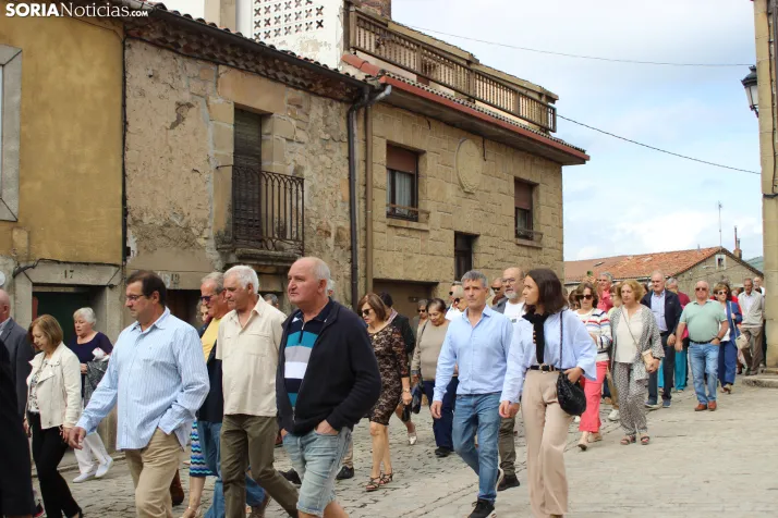 GALER&Iacute;A | La procesi&oacute;n de San Miguel recorre las calles de Duruelo en la jornada central de sus 