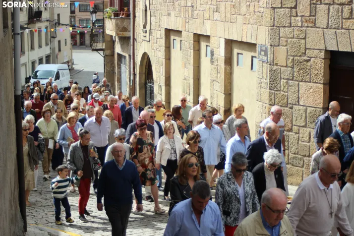 GALER&Iacute;A | La procesi&oacute;n de San Miguel recorre las calles de Duruelo en la jornada central de sus 