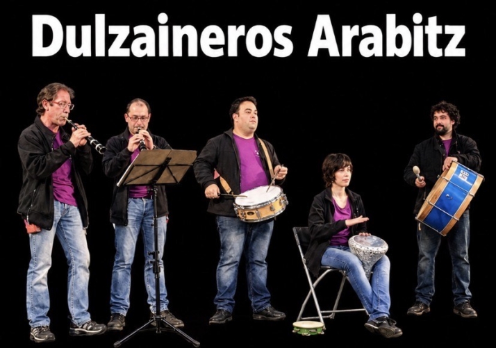 Utrilla celebra la fiesta de El Roblazo con música tradicional