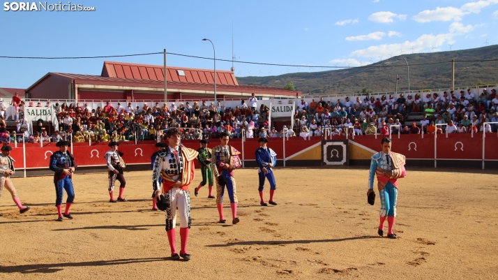 La crónica: Los aceros niegan la puerta grande en la novillada de Ólvega con una oreja para Espejón