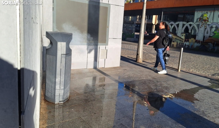 Fuego en una papelera de Mariano Granados