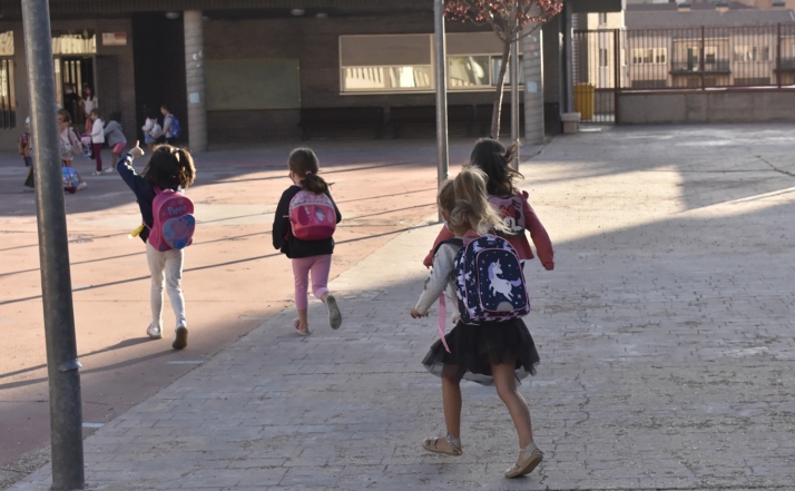 Castilla y León inicia el curso escolar con más de 405.000 alumnos