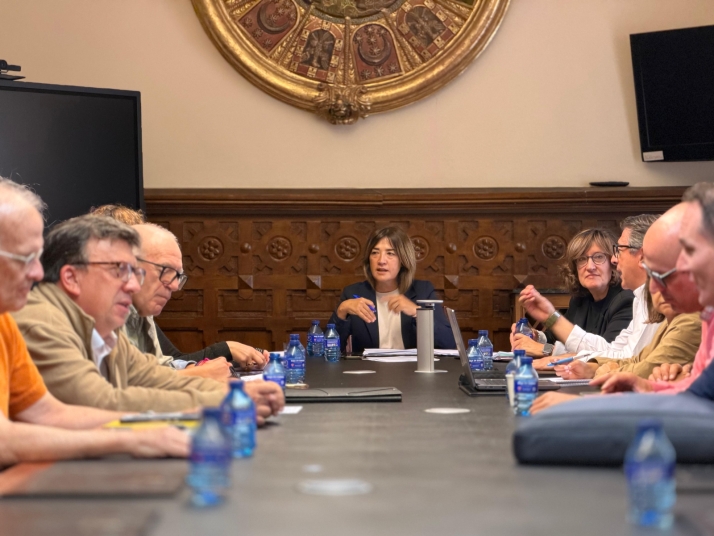 Diputación fortalece la actividad social y la diversidad con un nuevo Consejo Intergeneracional