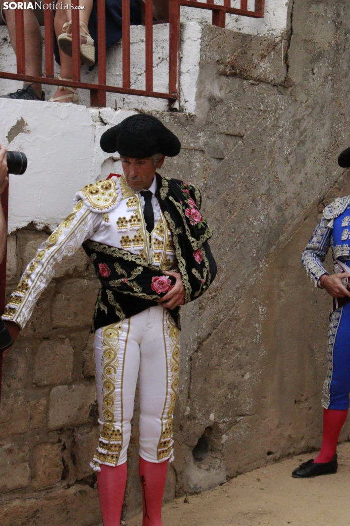 En im&aacute;genes: Tarde de toros en Almaz&aacute;n con protagonismo para Rub&eacute;n Sanz y Jarocho