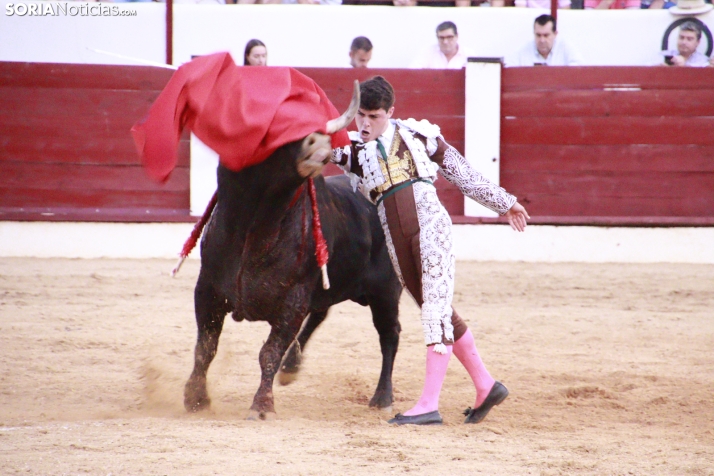 En im&aacute;genes: Tarde de toros en Almaz&aacute;n con protagonismo para Rub&eacute;n Sanz y Jarocho