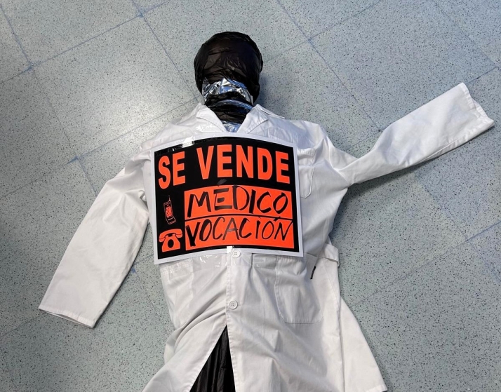 Los médicos convocan huelga indefinida desde el 28 de octubre