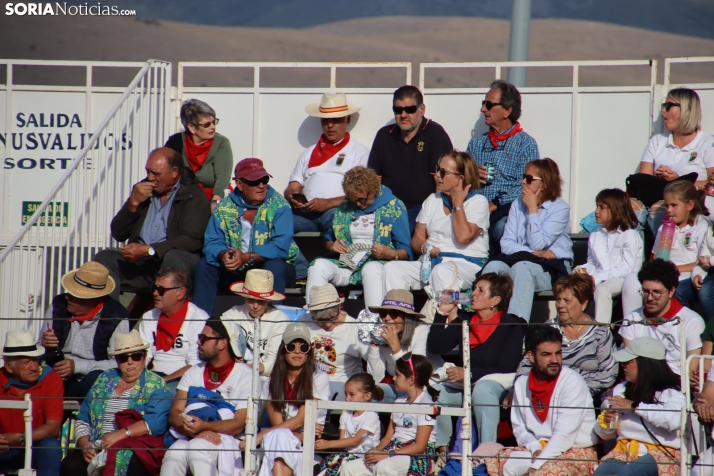 Una imagen de la tarde en la plaza de toros olvegueña. /Santos Gómez