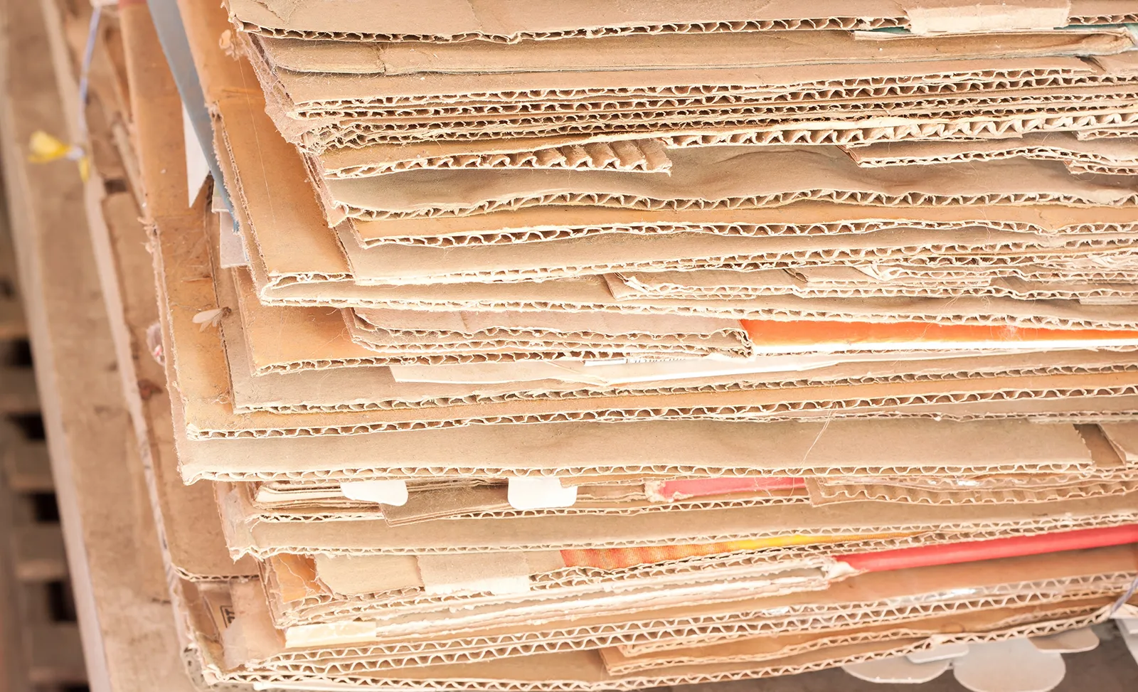 La Junta autoriza a Sarrió Papelera de Almazán a incorporar un nuevo residuo para fabricar cartoncillo reciclado