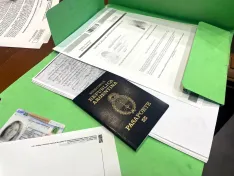 Documentación presentada momentos antes de la jura de la nacionalidad. | SN