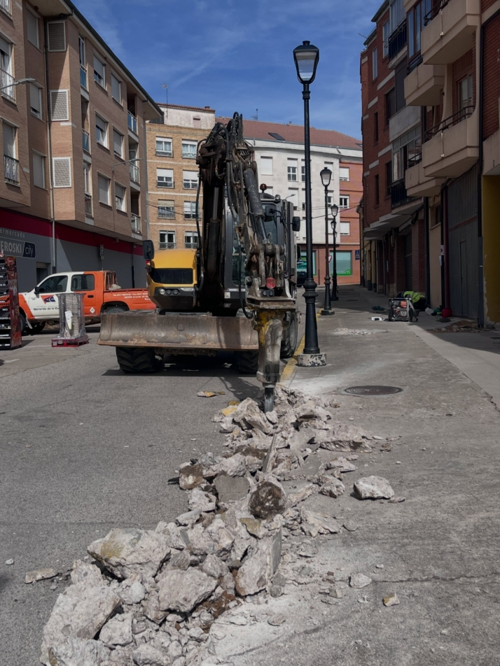 San Esteban avanza en la mejora urbana de las calles Acacias, Nueva y avenida Valladolid