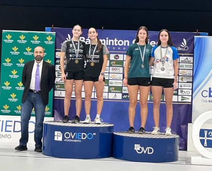 Jimena Ayllón logra la plata en el Máster Nacional de Oviedo