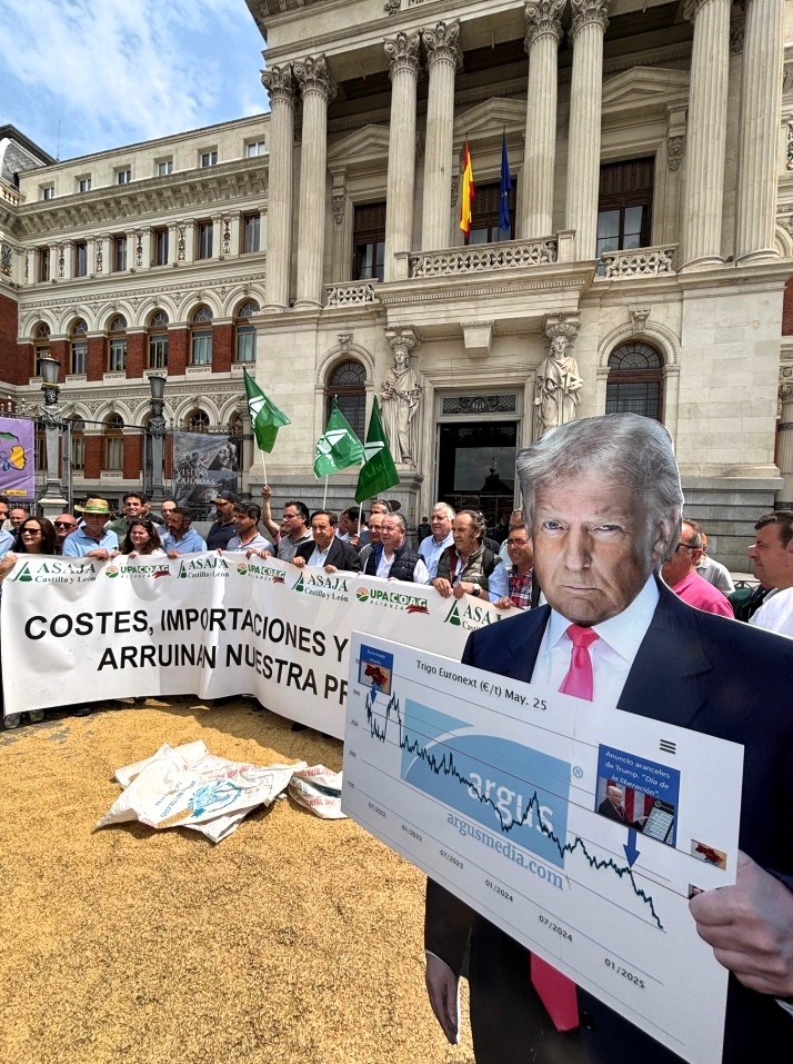 ASAJA completa ya dos autobuses para la manifestación de Madrid del miércoles