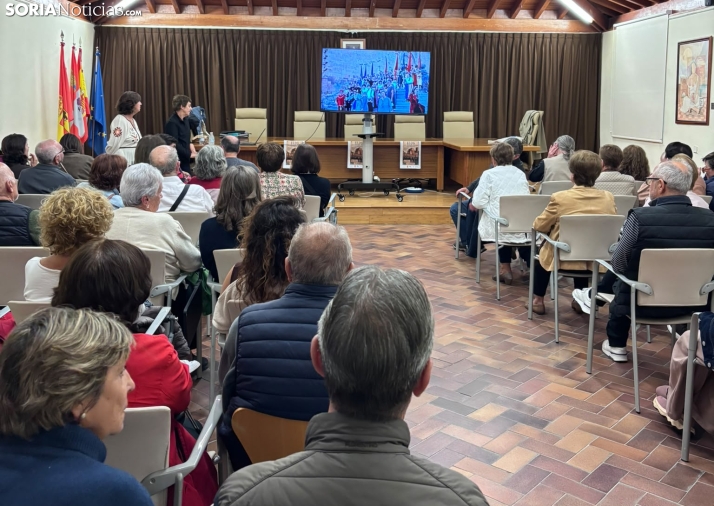Berlanga estrena el documental sobre la representación del medio siglo de su Colegiata