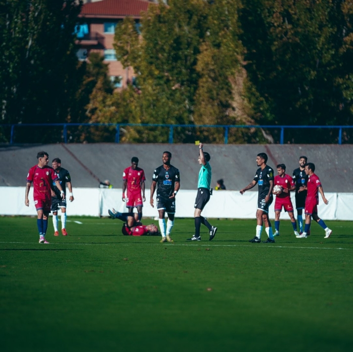 Tablas entre el Real Ávila y el C.D. Numancia en un disputado encuentro (1-1)