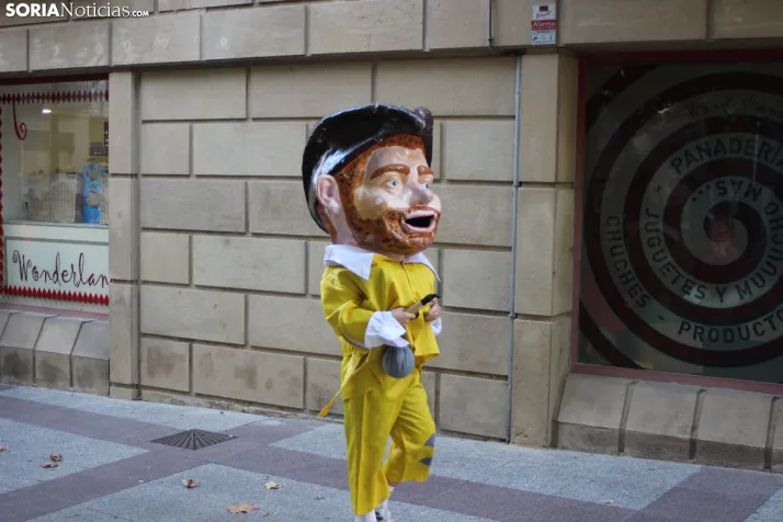 En im&aacute;genes: los gigantes y los cabezudos dan el pistoletazo de salida a San Saturio