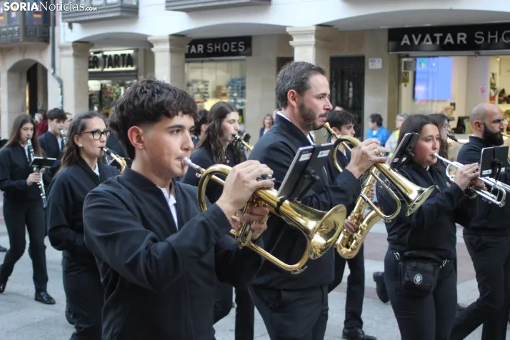 Fotos: La Banda recorre el centro de Soria en plenas fiestas de San Saturio