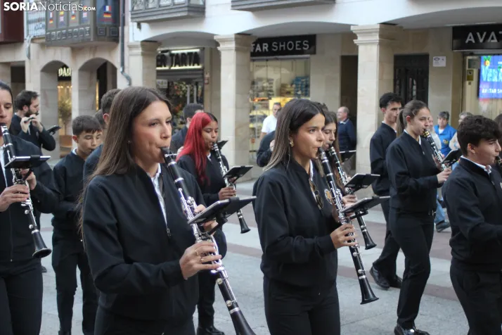 Fotos: La Banda recorre el centro de Soria en plenas fiestas de San Saturio