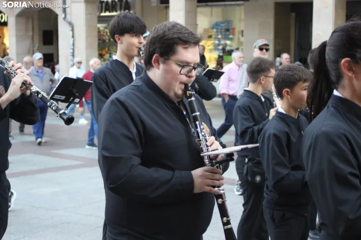 Fotos: La Banda recorre el centro de Soria en plenas fiestas de San Saturio