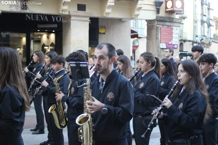 Fotos: La Banda recorre el centro de Soria en plenas fiestas de San Saturio