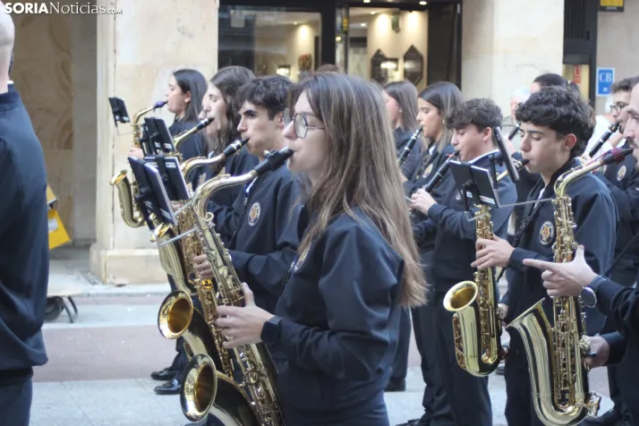 Fotos: La Banda recorre el centro de Soria en plenas fiestas de San Saturio
