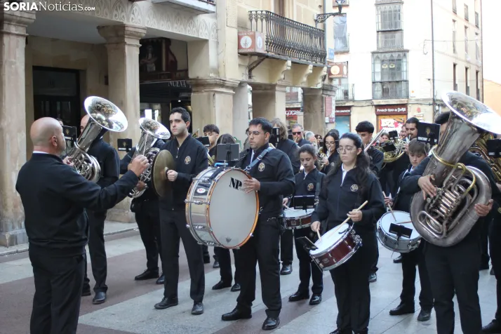 Fotos: La Banda recorre el centro de Soria en plenas fiestas de San Saturio