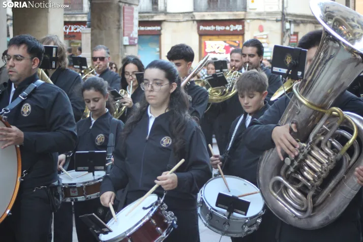 Fotos: La Banda recorre el centro de Soria en plenas fiestas de San Saturio