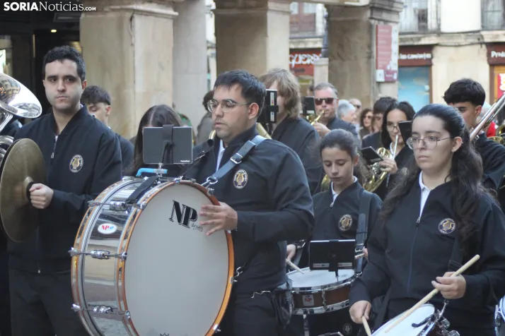 Fotos: La Banda recorre el centro de Soria en plenas fiestas de San Saturio