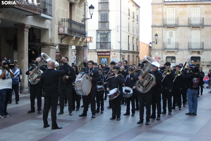 Fotos: La Banda recorre el centro de Soria en plenas fiestas de San Saturio