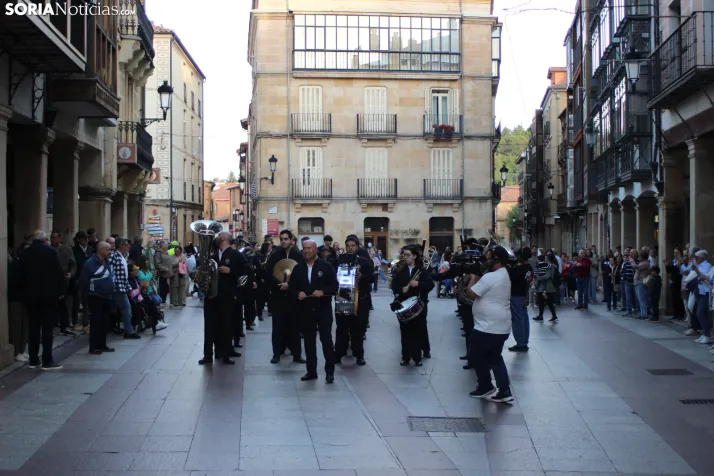 Fotos: La Banda recorre el centro de Soria en plenas fiestas de San Saturio