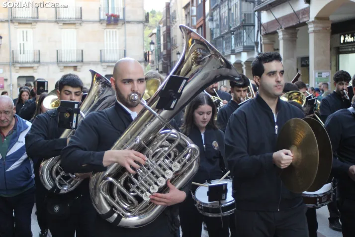 Fotos: La Banda recorre el centro de Soria en plenas fiestas de San Saturio
