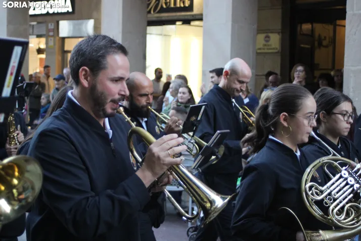 Fotos: La Banda recorre el centro de Soria en plenas fiestas de San Saturio