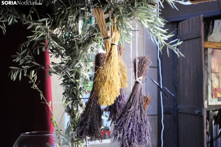 Artesan&iacute;a, dulces y &uacute;ltimos preparativos en una fr&iacute;a y medieval ma&ntilde;ana en Soria