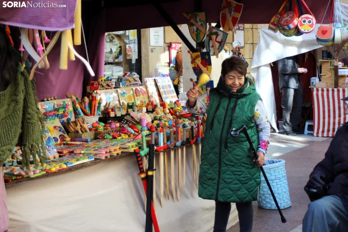 Artesan&iacute;a, dulces y &uacute;ltimos preparativos en una fr&iacute;a y medieval ma&ntilde;ana en Soria