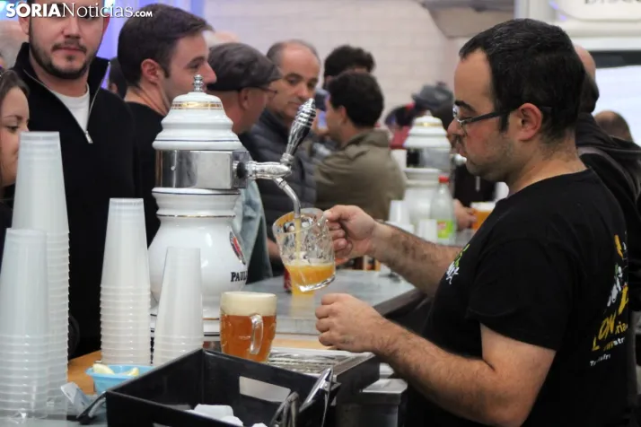 Galer&iacute;a | Ni el cielo gris consigue aguar la fiesta de la Oktoberfest en Golmayo