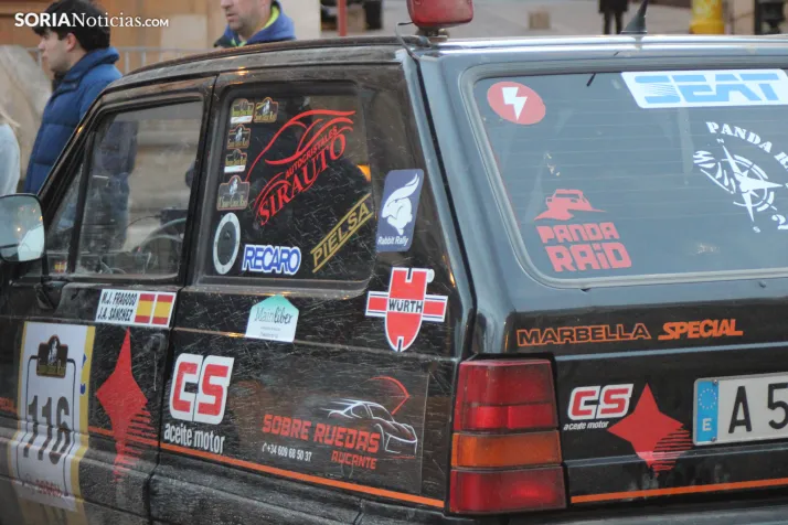 GALER&Iacute;A | El Spain Classic Raid desembarca en la plaza Mayor de Soria