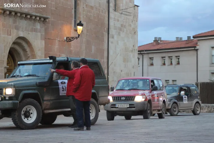 GALER&Iacute;A | El Spain Classic Raid desembarca en la plaza Mayor de Soria