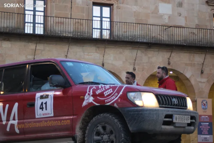 GALER&Iacute;A | El Spain Classic Raid desembarca en la plaza Mayor de Soria