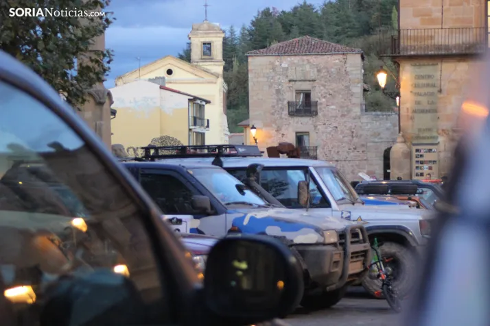 GALER&Iacute;A | El Spain Classic Raid desembarca en la plaza Mayor de Soria